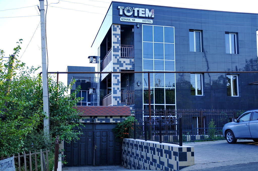 Totem Hotel Sjymkent Exteriör bild